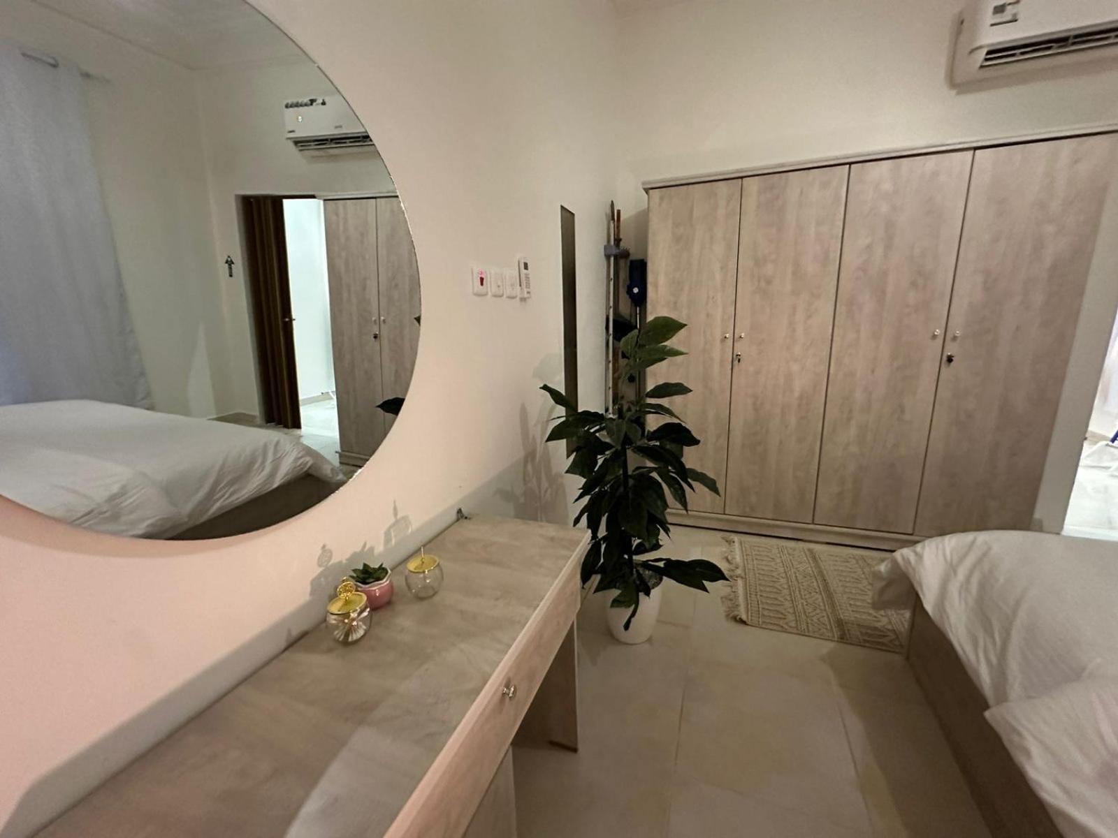 انيقة غرفة وصالة بدخول ذاتي Apartment *