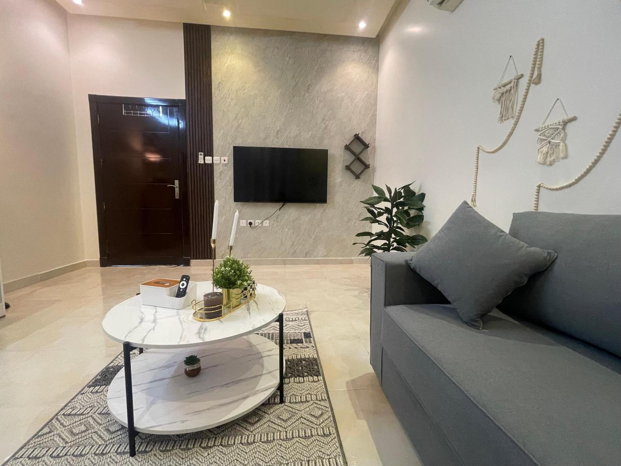 انيقة غرفة وصالة بدخول ذاتي Apartment *