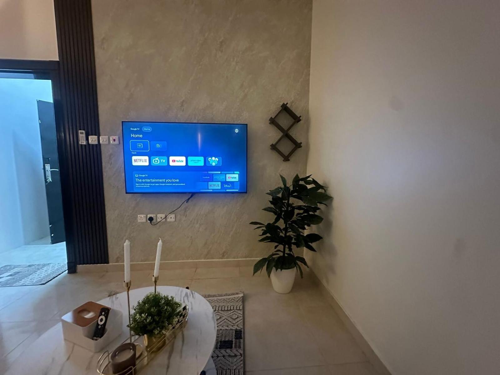 انيقة غرفة وصالة بدخول ذاتي Apartment *
